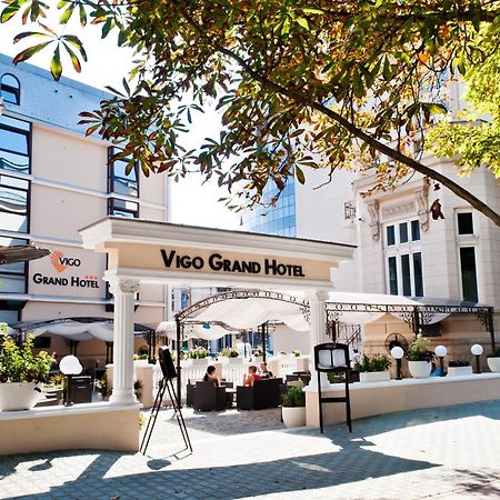 Vigo Grand Hotel Плоєшті Екстер'єр фото