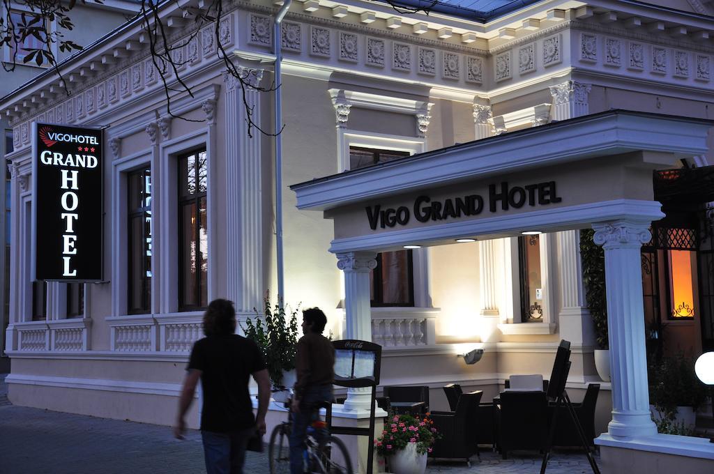 Vigo Grand Hotel Плоєшті Екстер'єр фото