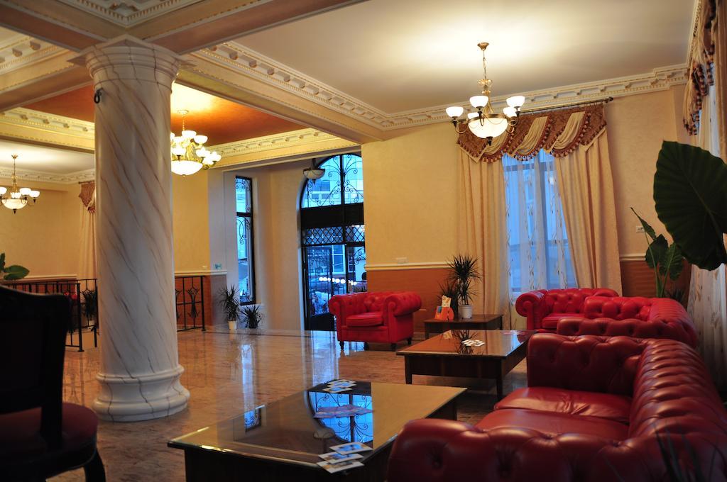 Vigo Grand Hotel Плоєшті Екстер'єр фото