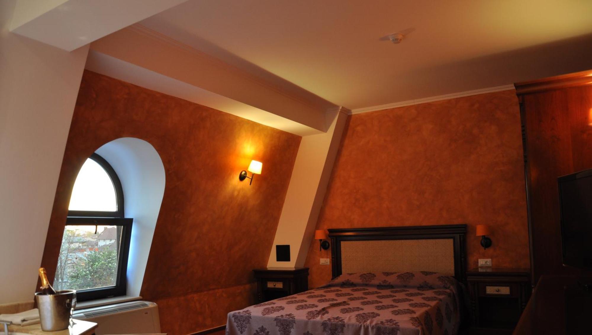 Vigo Grand Hotel Плоєшті Номер фото