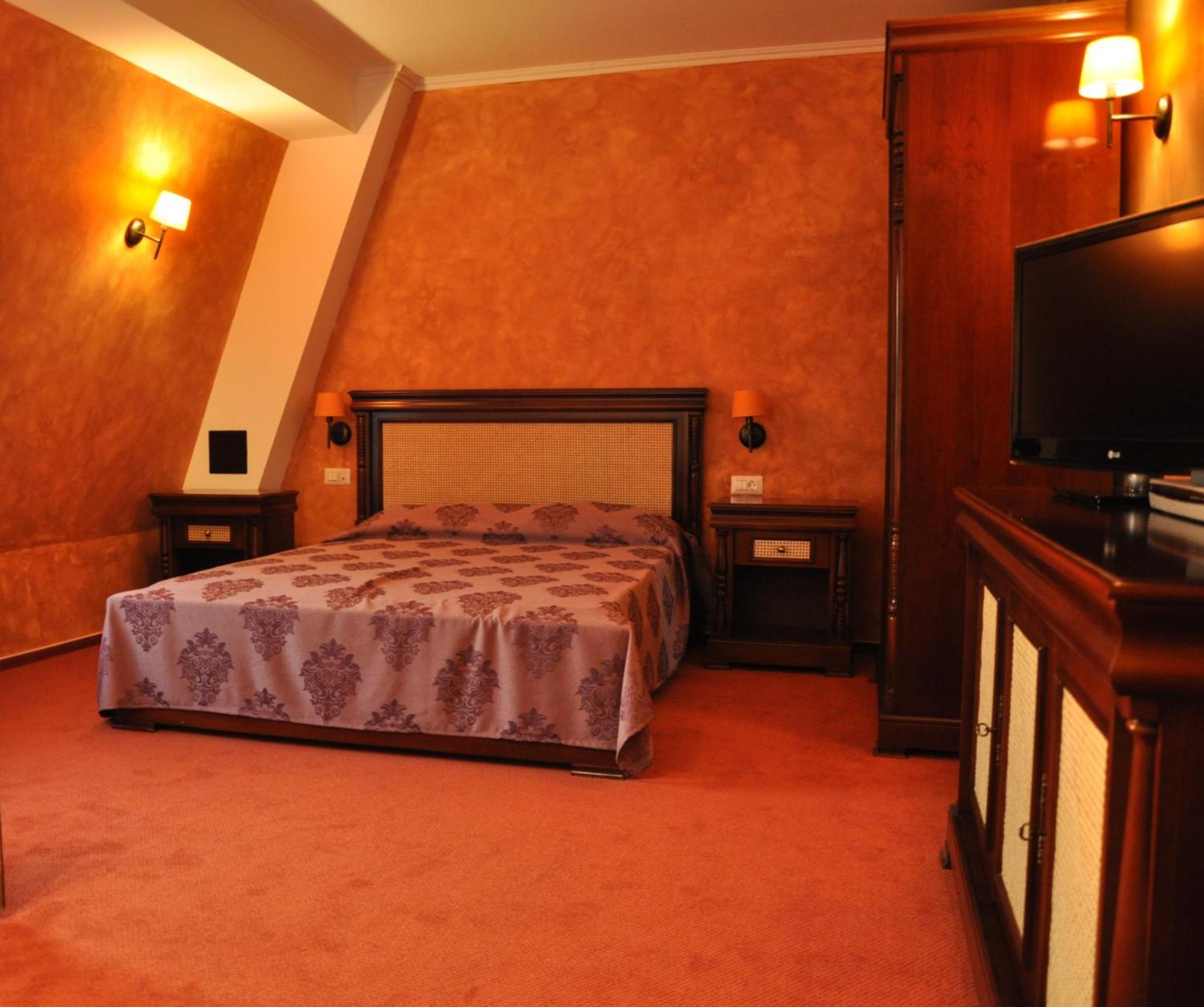 Vigo Grand Hotel Плоєшті Номер фото