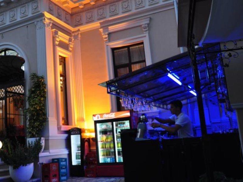 Vigo Grand Hotel Плоєшті Екстер'єр фото
