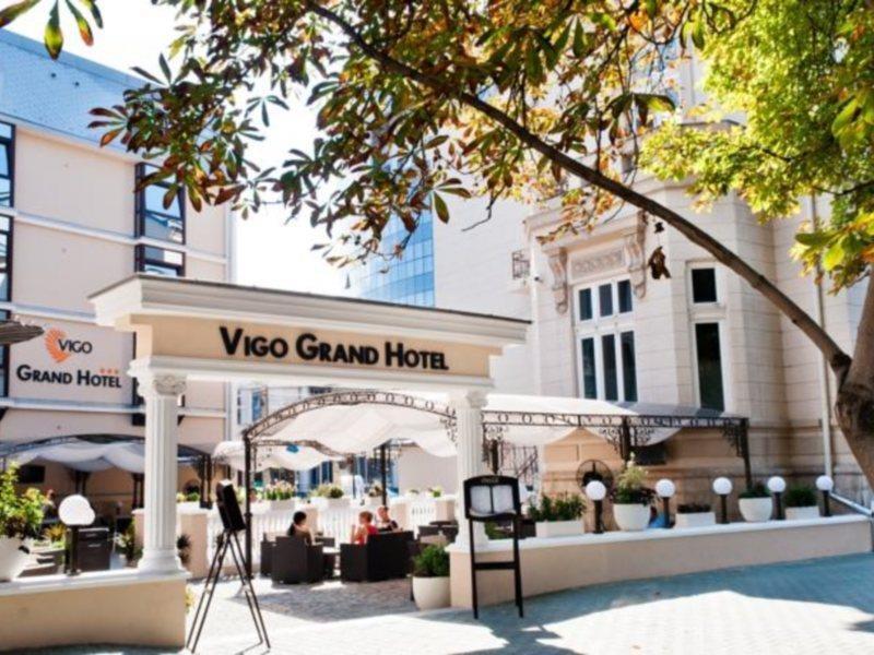 Vigo Grand Hotel Плоєшті Екстер'єр фото