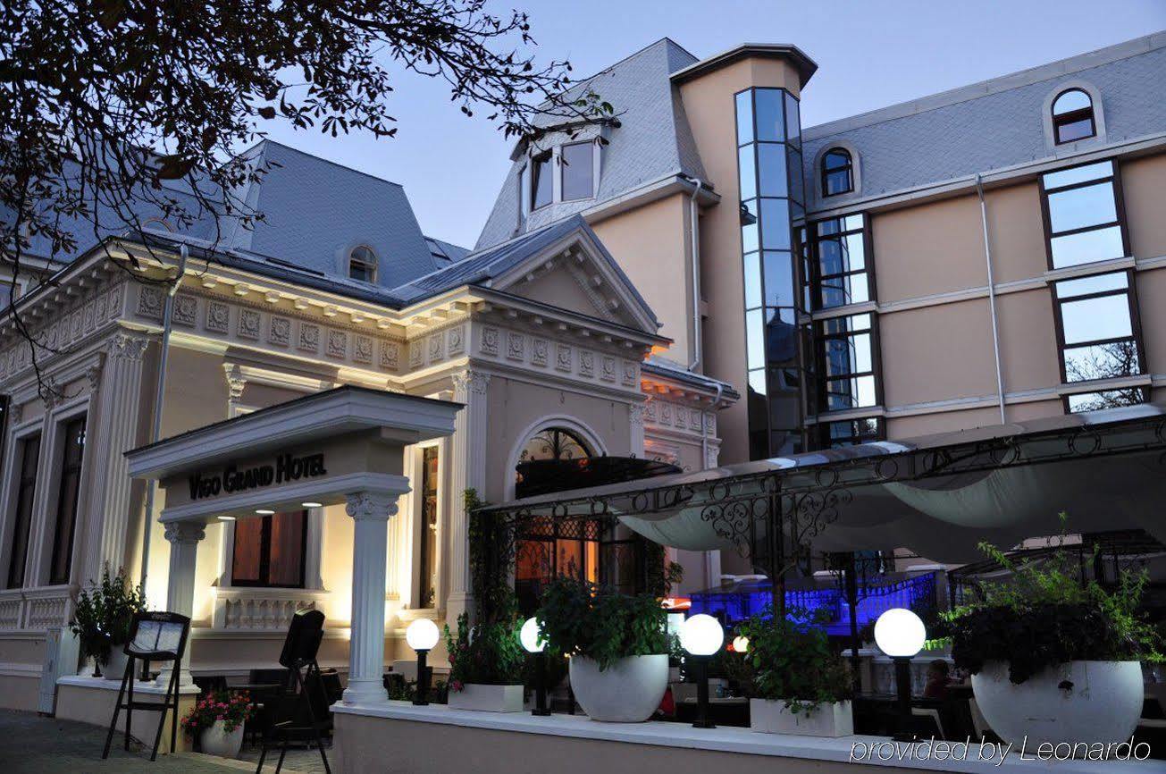 Vigo Grand Hotel Плоєшті Екстер'єр фото